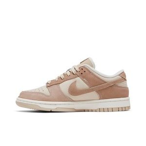 Womens Dunk Low SE Sandrift